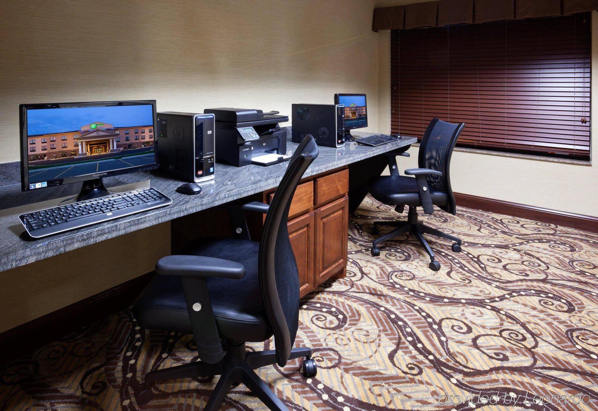 Holiday Inn Express & Suites - Mason City By Ihg Exteriér fotografie